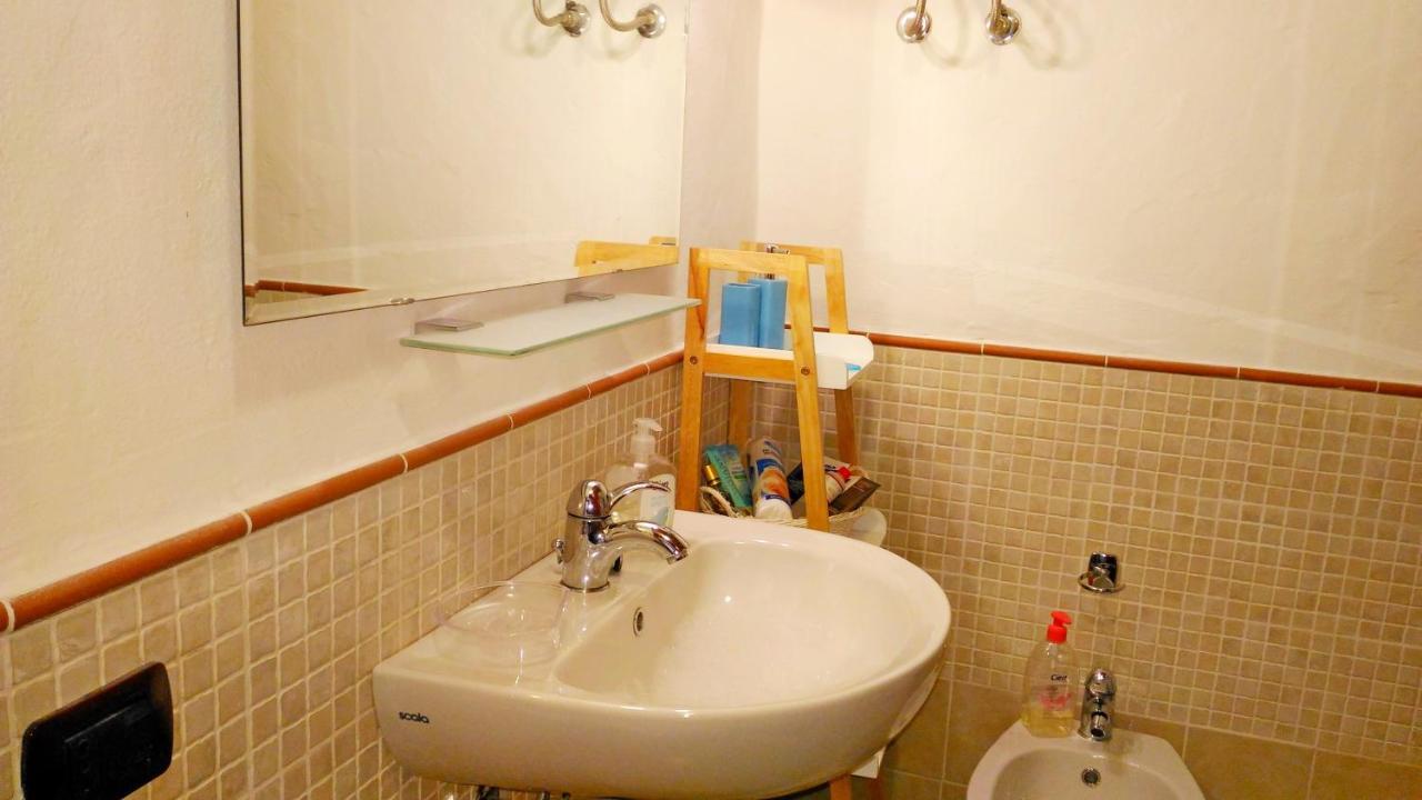Oldtown Romantic Apartment Cagliari Extérieur photo